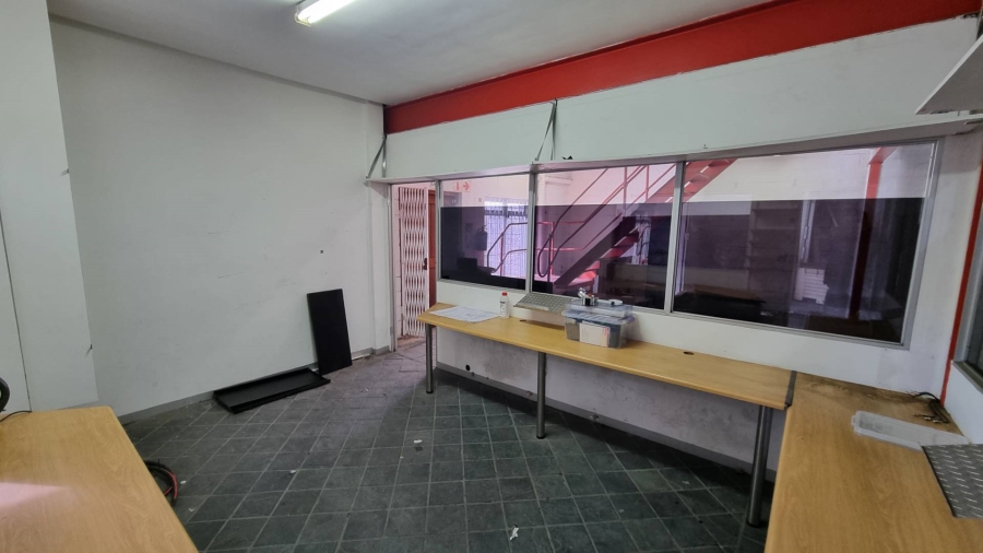 To Let Commercial Property for Rent in Woodstock Western Cape